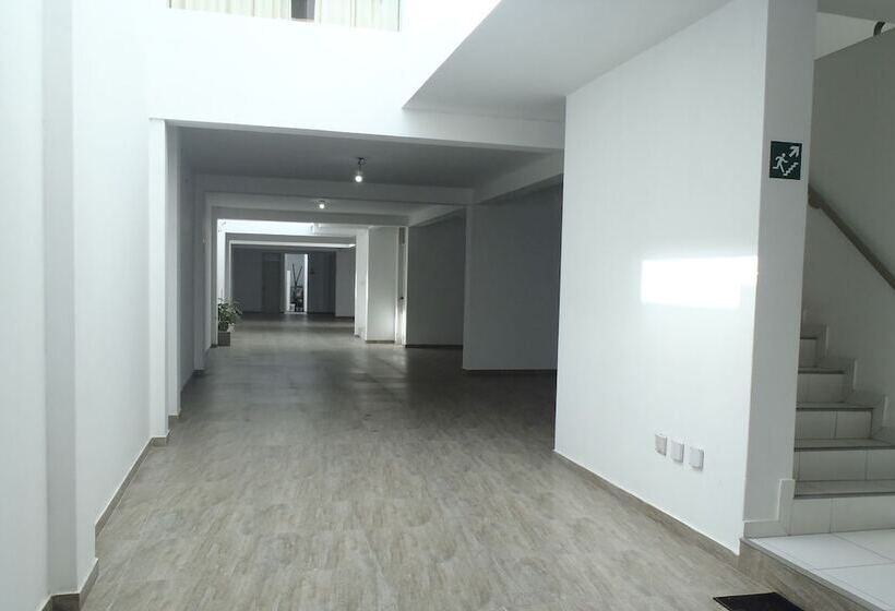 هتل Camaná Suites