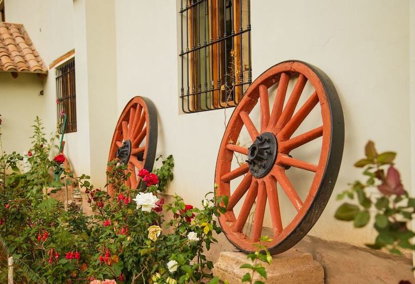 هتل Casa Hacienda Villa Mercedes