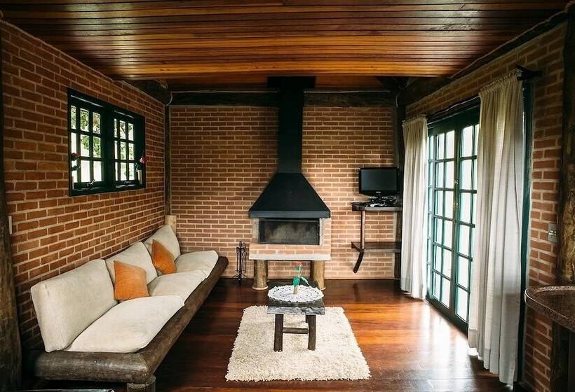 ホテル Chalés Do Rancho Santo Antônio