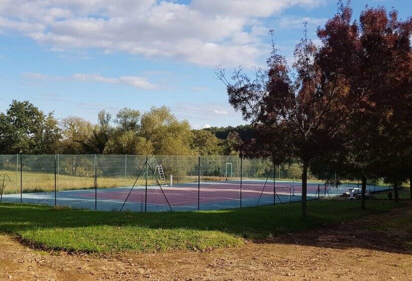 בית מלון כפרי Château De Colombier
