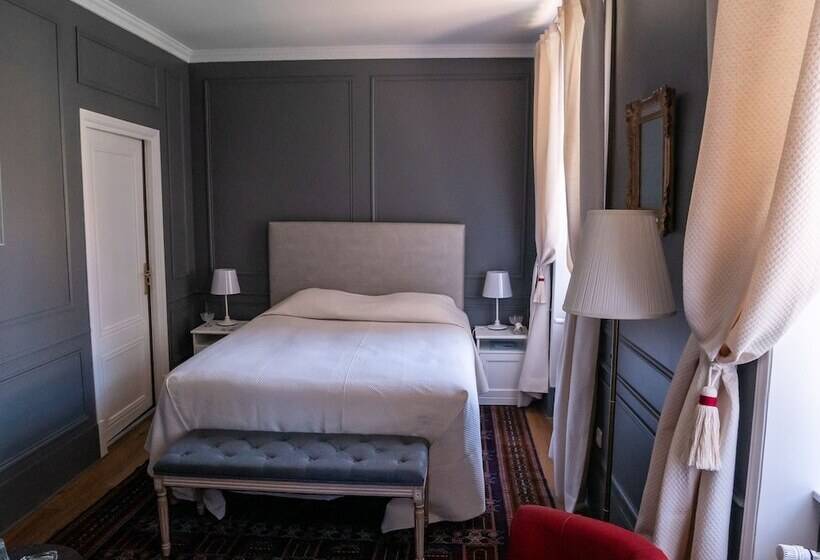 בית מלון כפרי Château De Colombier