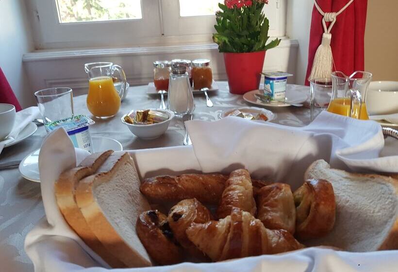 בית מלון כפרי Château De Colombier