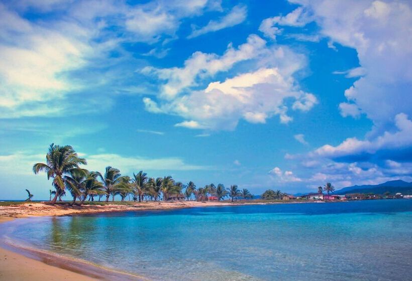 ホテル Digir Gunayala