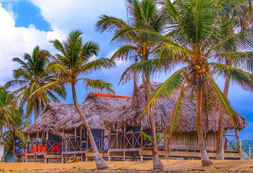 ホテル Digir Gunayala