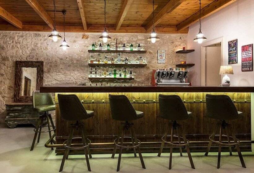 בית מלון כפרי Elafos Spa