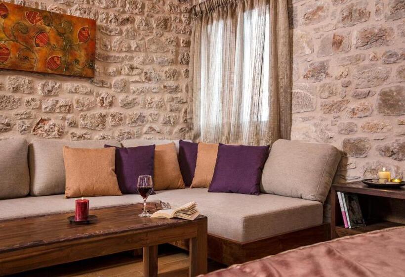 בית מלון כפרי Elafos Spa