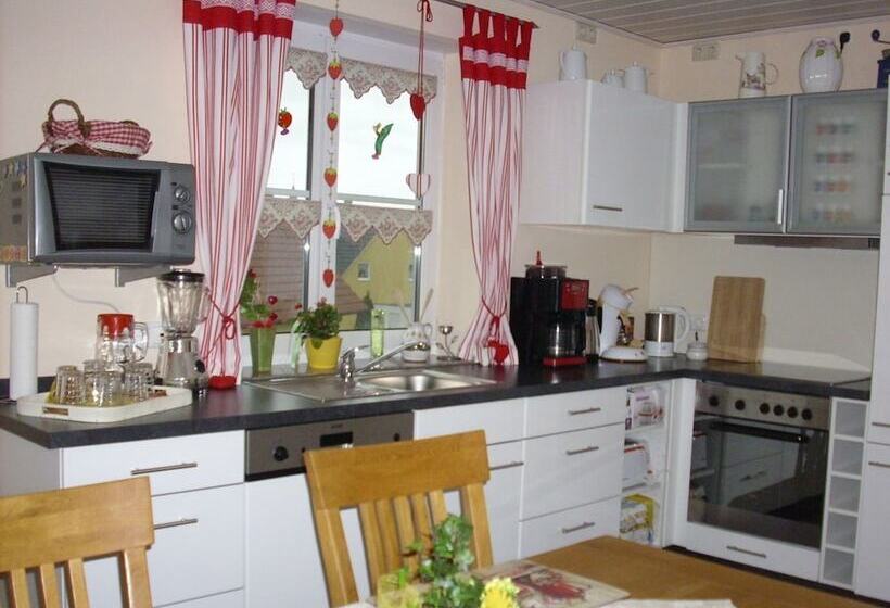 ホテル Ferienwohnung Maria Waldblick