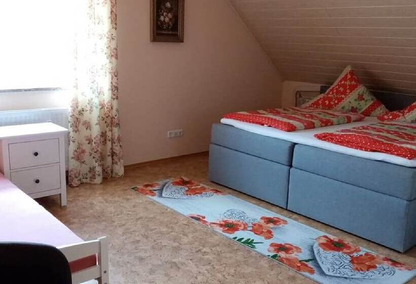 ホテル Ferienwohnung Maria Waldblick