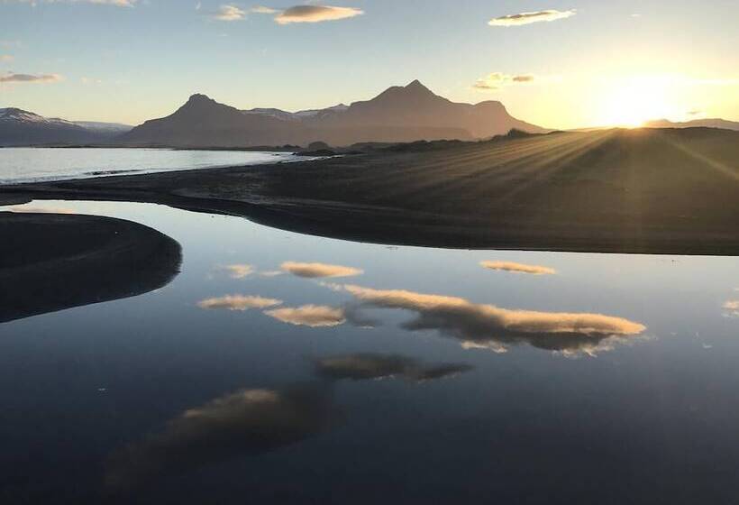 هتل Framtid Camping Lodging Barrels