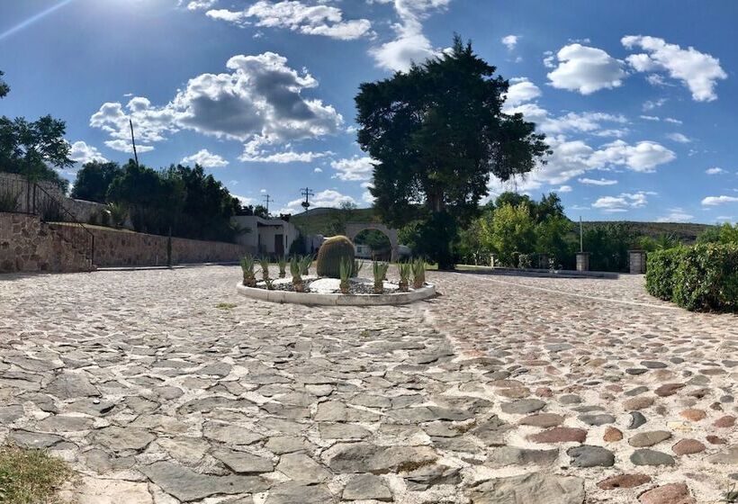 ホテル Hacienda Ecoturistica La Salitrera