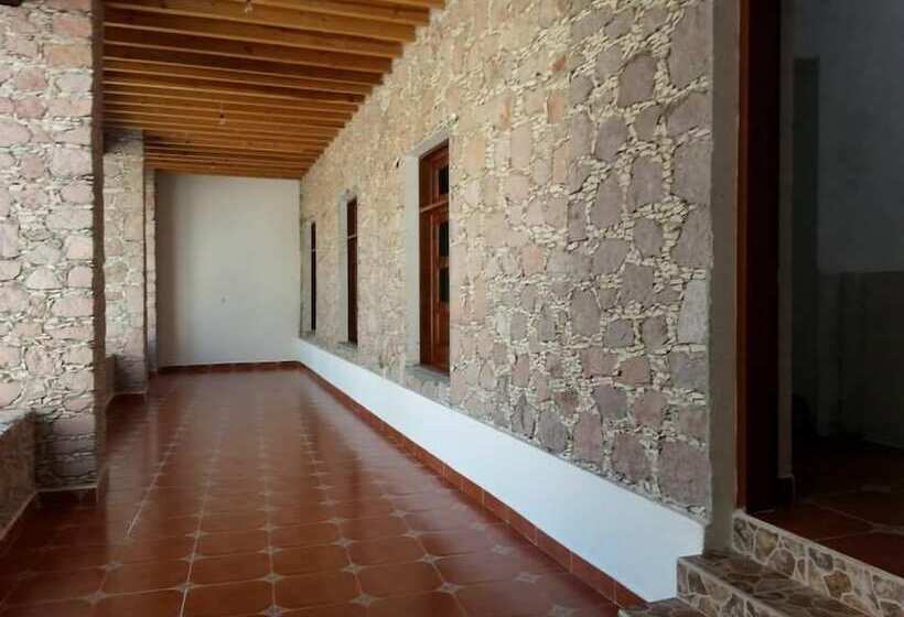 ホテル Hacienda Ecoturistica La Salitrera