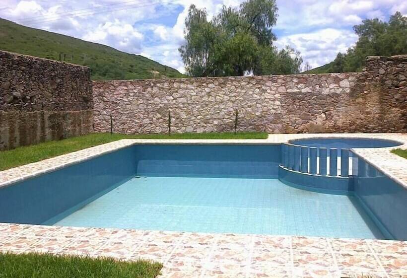 ホテル Hacienda Ecoturistica La Salitrera