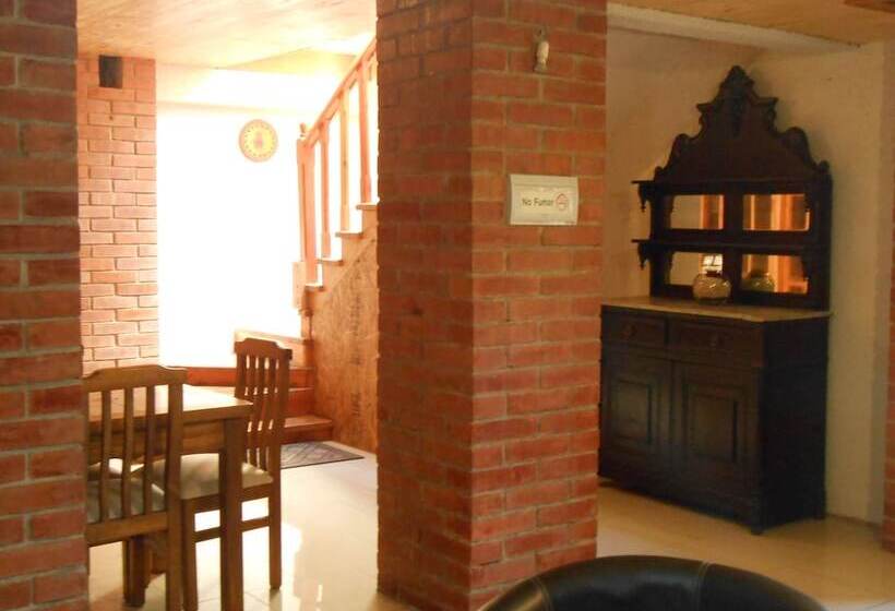 ホテル Hostal Balmaceda La Serena