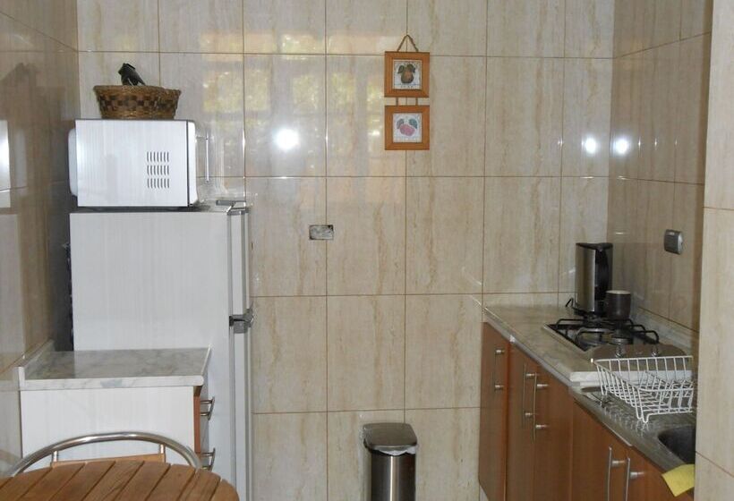 ホテル Hostal Balmaceda La Serena