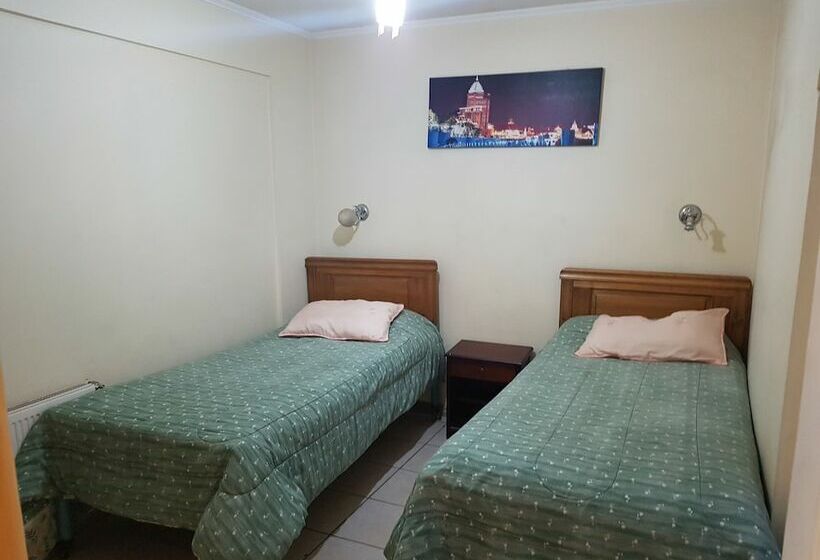 Hotel Hostal Colo Colo