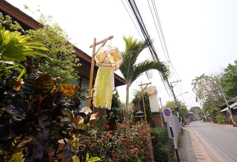 בית מלון כפרי Huen Kham Kong Guesthouse