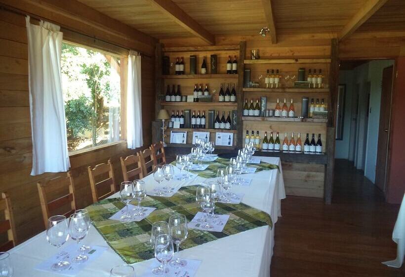 Отель Kila Tai Tai Lodge