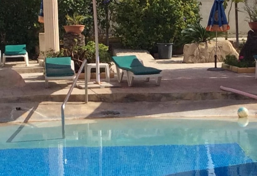 בית מלון כפרי Kings Annex