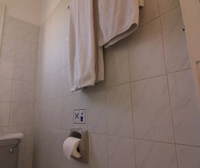 בית מלון כפרי Kings Annex