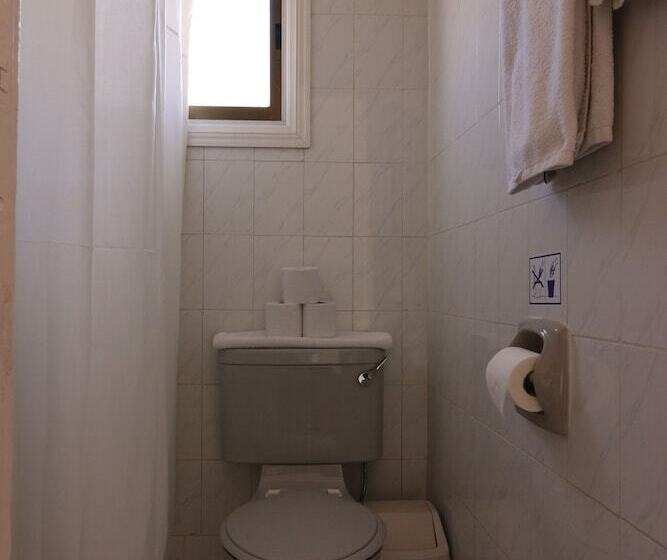 בית מלון כפרי Kings Annex