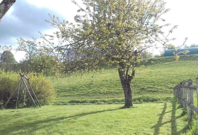 Отель L Auberge Du Comtois