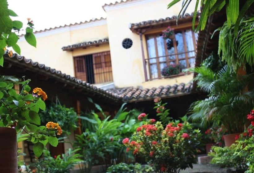 בית מלון כפרי La Casa Amarilla