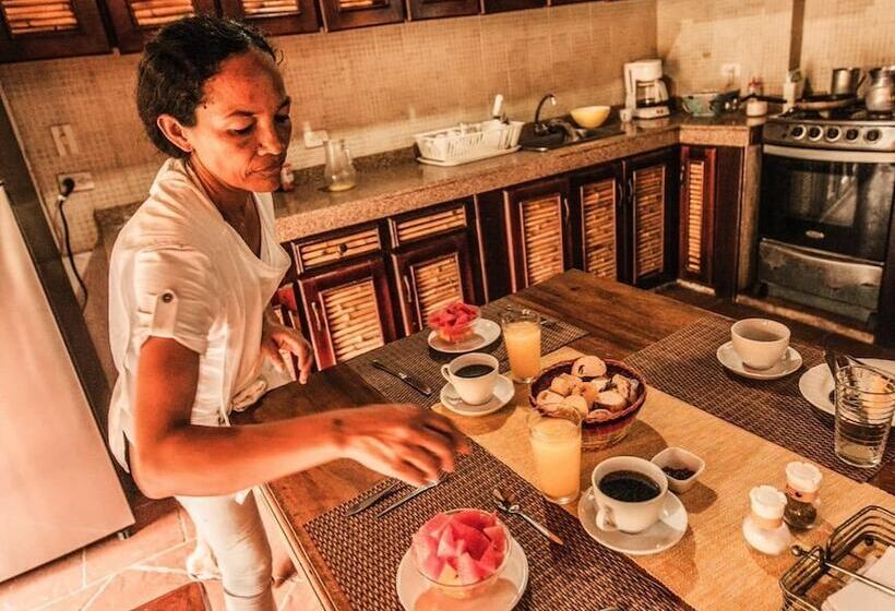 בית מלון כפרי La Casa Amarilla