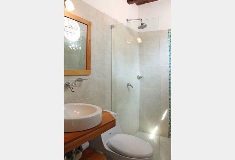 בית מלון כפרי La Casa Amarilla