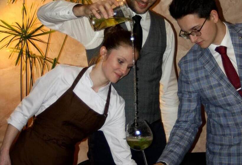 בית מלון כפרי Les Glycines