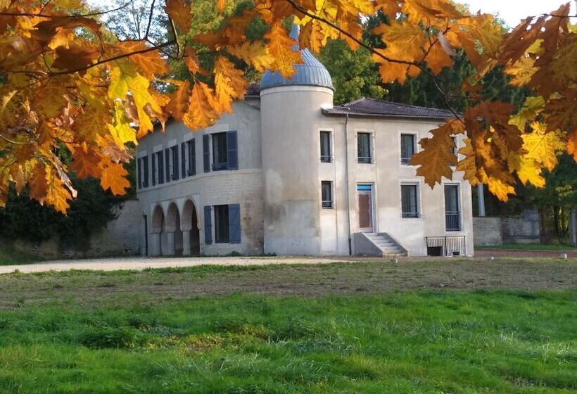 فندق Lodge Hôtel Domaine De Sommedieue