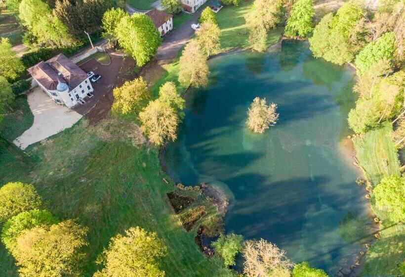 فندق Lodge Hôtel Domaine De Sommedieue