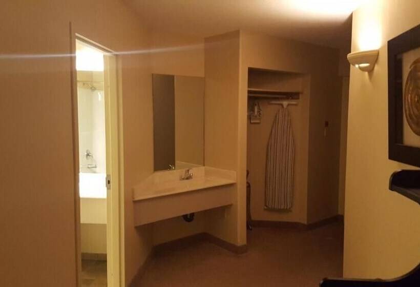 فندق Northern Greens Resort