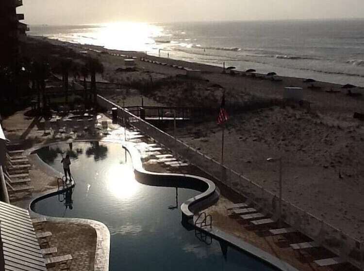 호텔 Ocean House Unit 1404