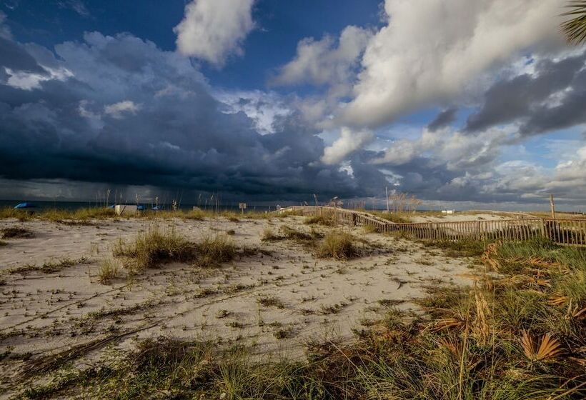 호텔 Ocean House Unit 2601