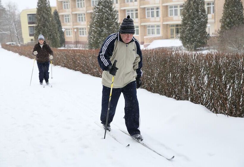 בית מלון כפרי Orchestra Oka Spa Resort