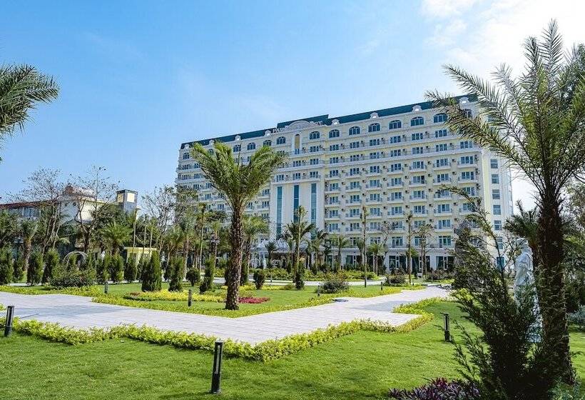 هتل Paracel Resort Hai Tien