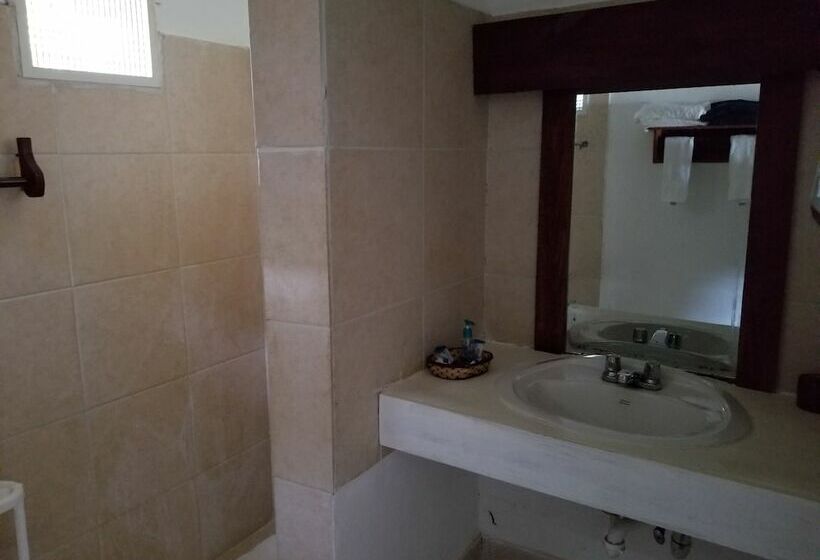 فندق Playa Paraiso En Magante