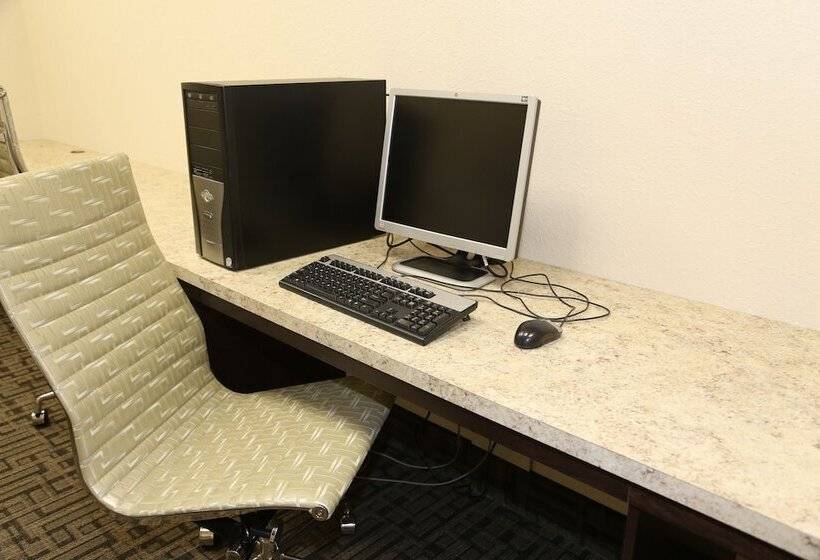 Hotel Prairie Moon Inn & Suites Unity