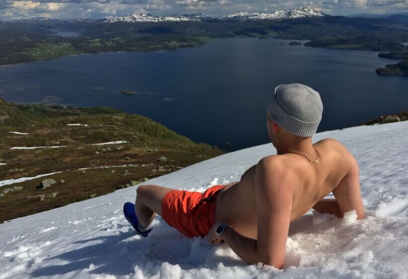 בית מלון כפרי Raulandsakademiet Og Vandrerhjem