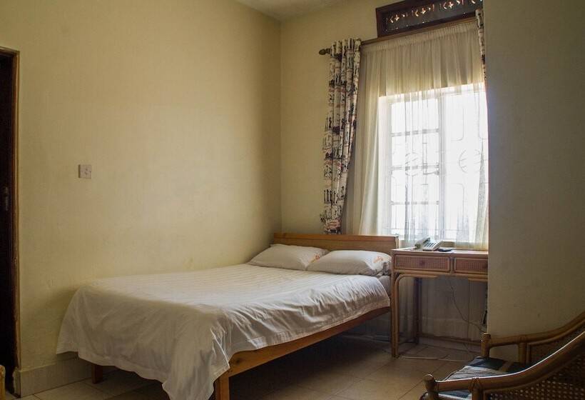 هتل Rukungiri Inn