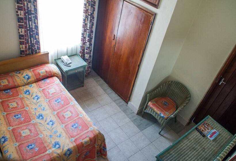 هتل Rukungiri Inn