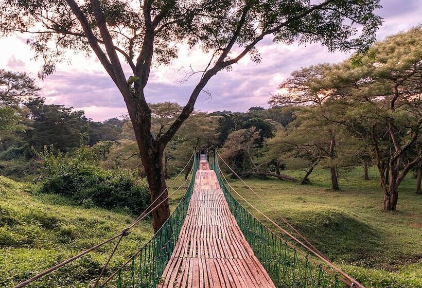 هتل Sambiya River Lodge