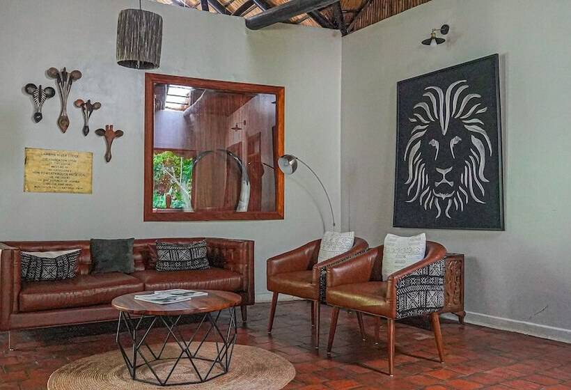 هتل Sambiya River Lodge