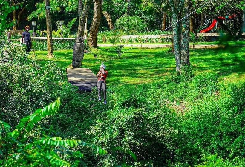 هتل Sambiya River Lodge