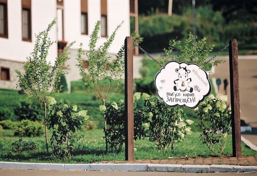 فندق Ski Resort Manzherok