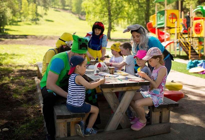 فندق Ski Resort Manzherok