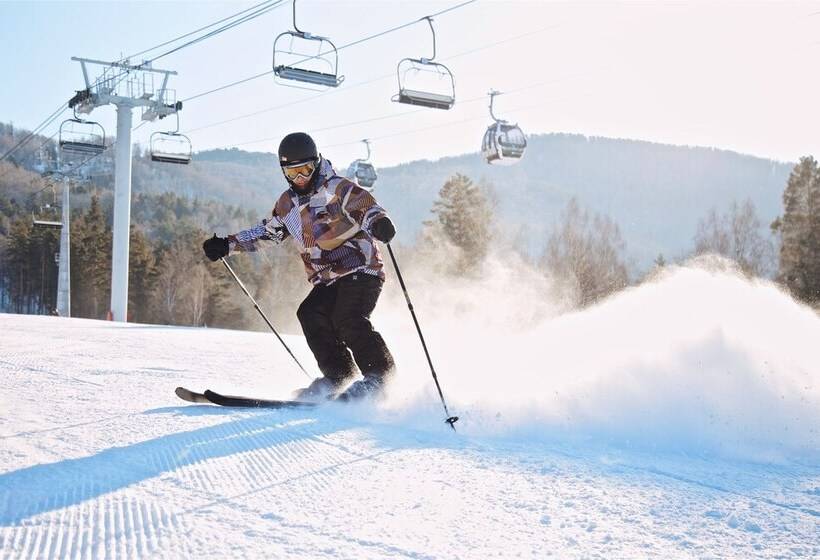 فندق Ski Resort Manzherok