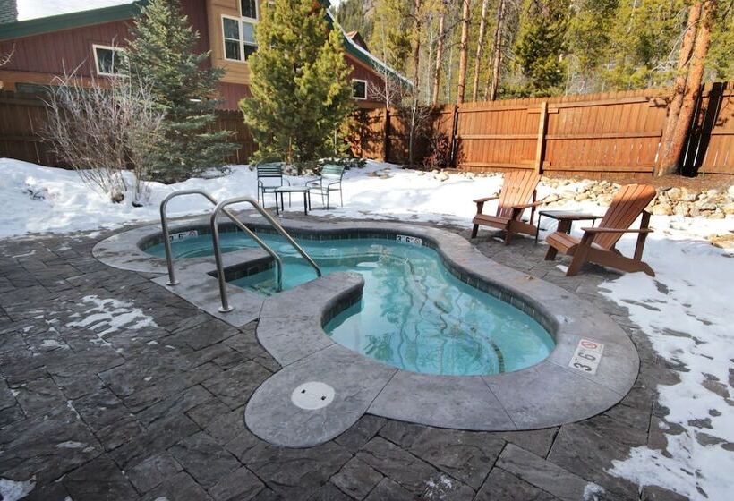 فندق Ski Tip Ranch 8712