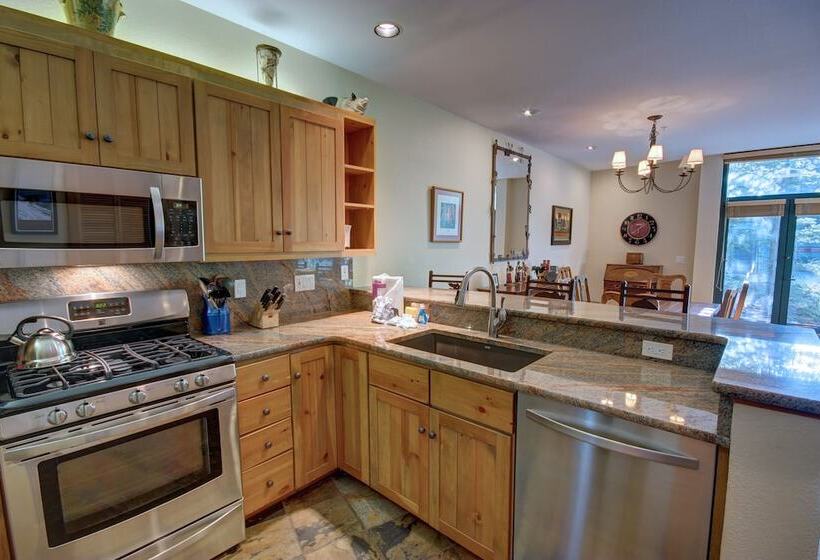 فندق Ski Tip Ranch 8712