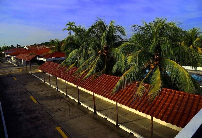 هتل Sol Del Oriente